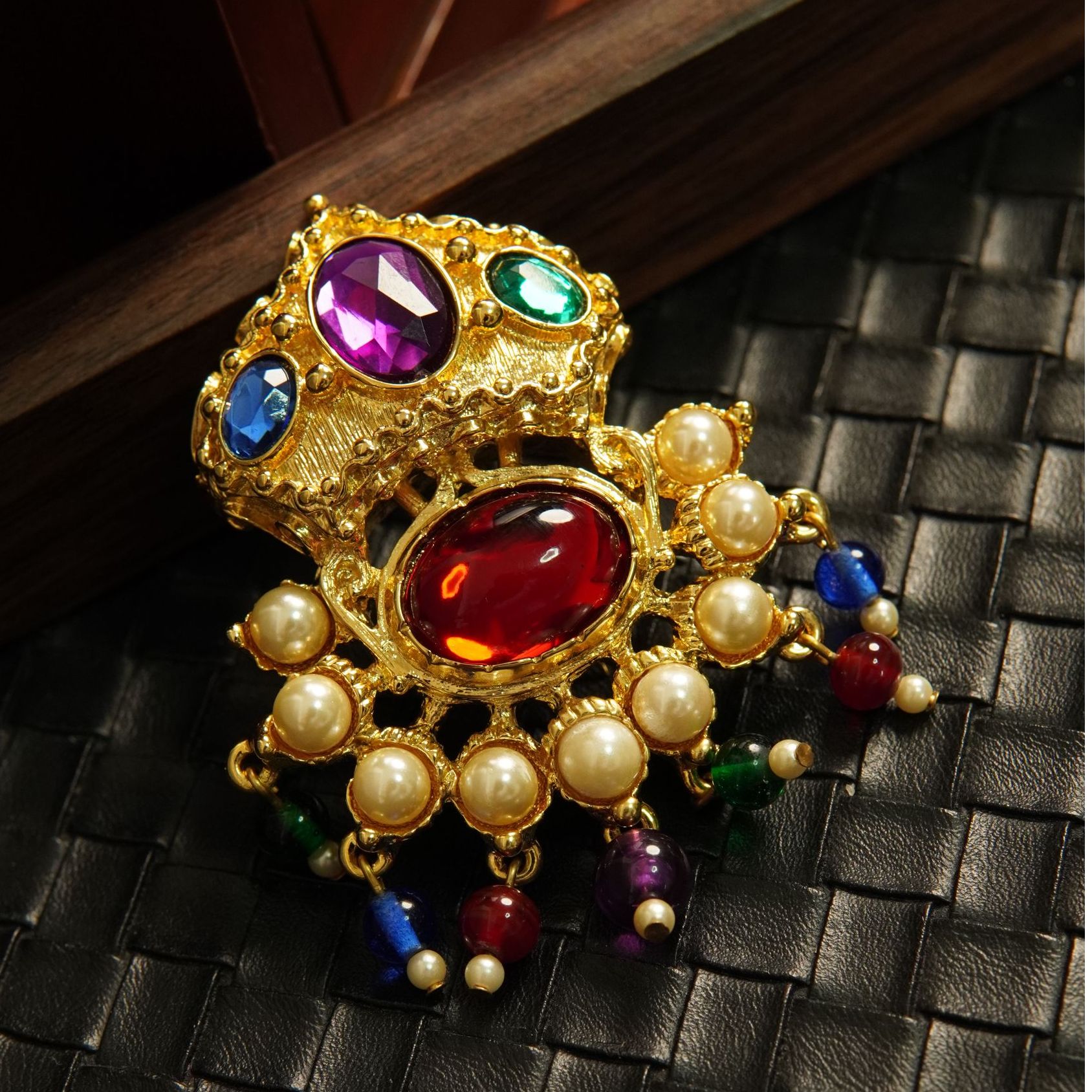 合金仿水晶胸针 莫卧儿风格胸针