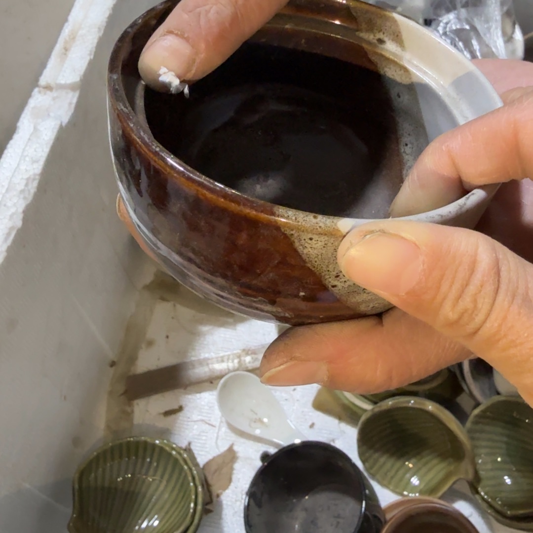 茶盏他就一直跟着在一起