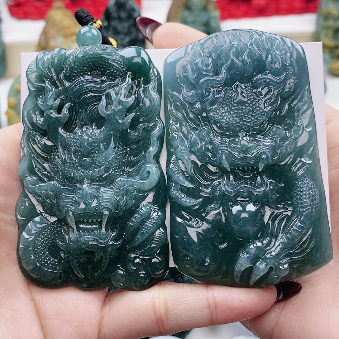 颈饰未镶嵌翡翠繼****`龙牌