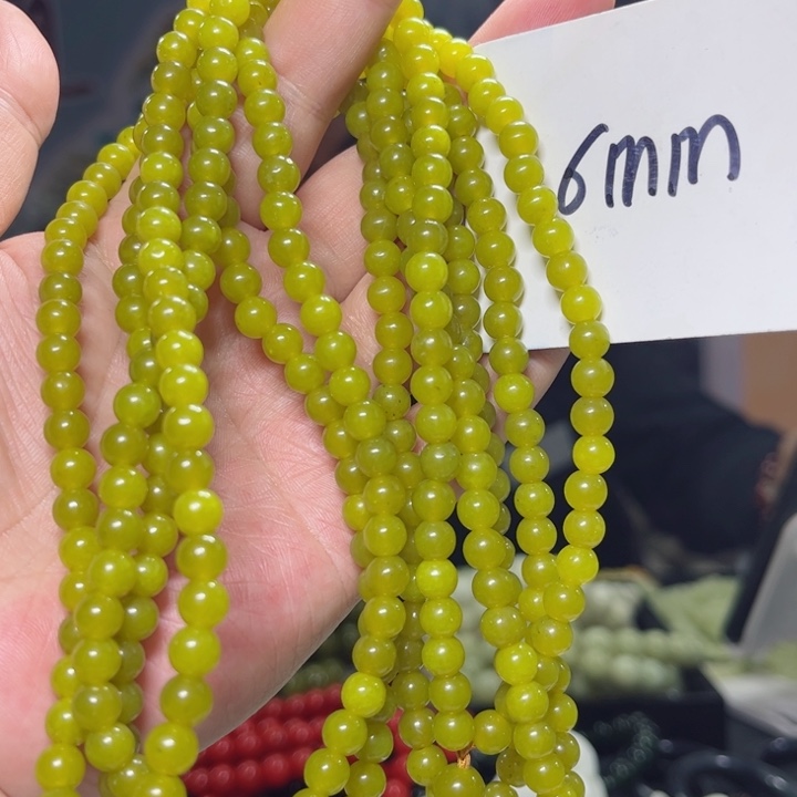 蛇纹石玉颈饰多样性发货未镶嵌