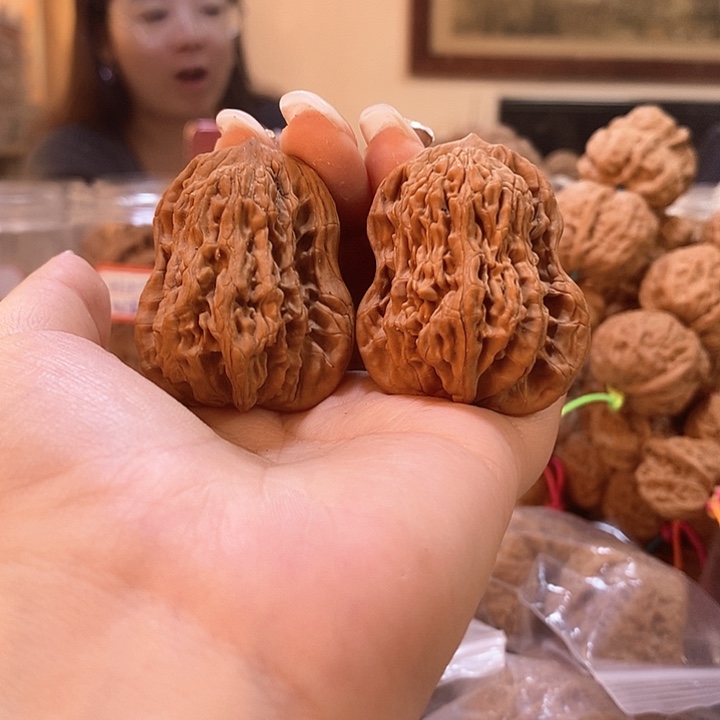 文玩核桃吊坠招财葫芦