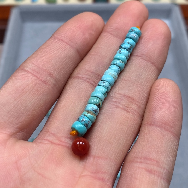 南红玛瑙配饰未镶嵌