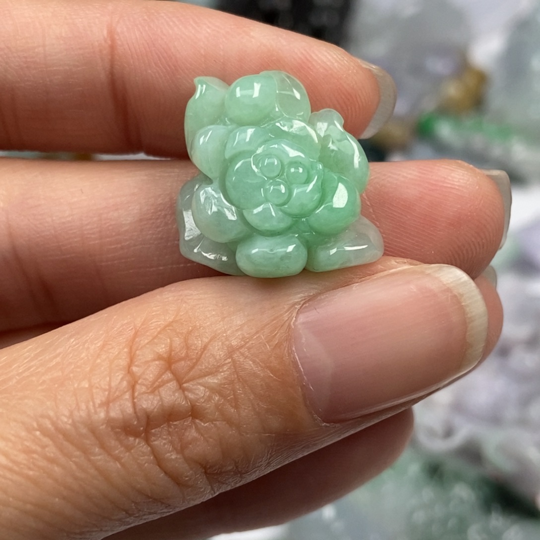 翡翠未镶嵌颈饰翡翠