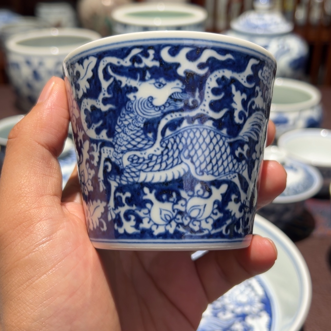 一***我精品青花麒麟凤凰小可乐杯口径约8.5厘米