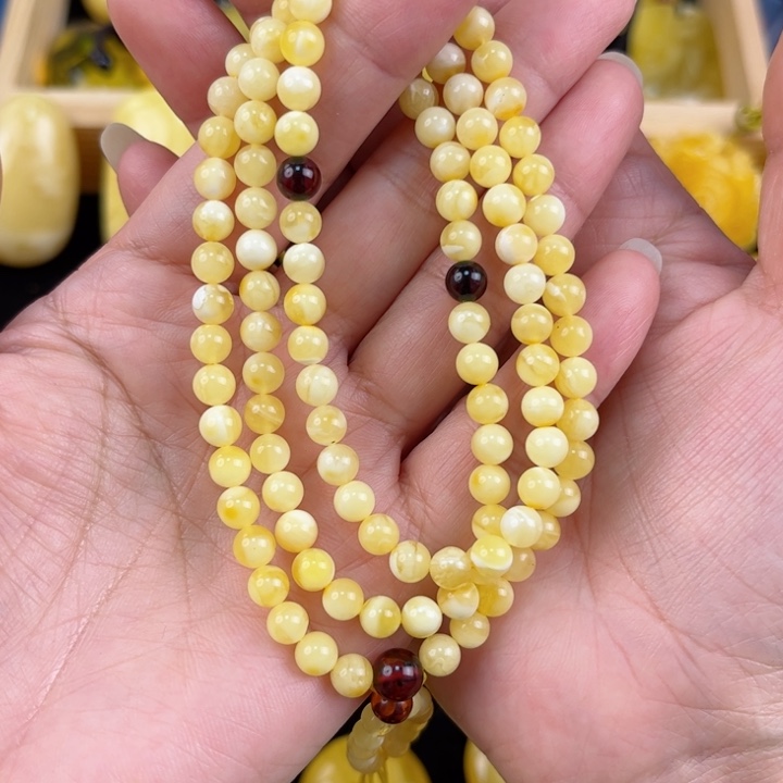 琥珀裸石未镶嵌琥珀