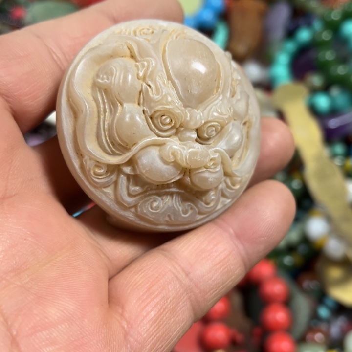 未镶嵌和田玉（糖玉）挂件