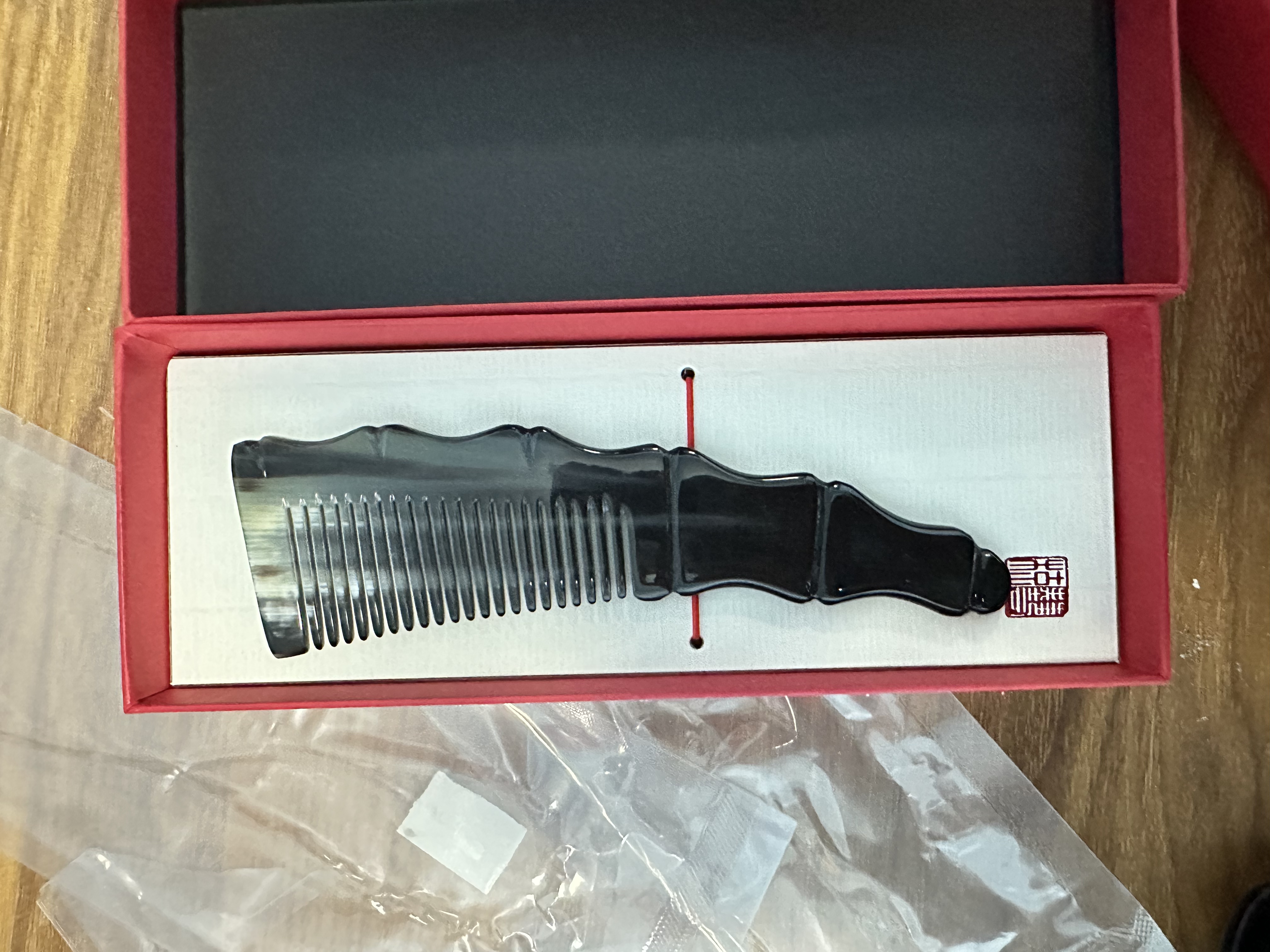 A61手工天然防静电便携牛角梳