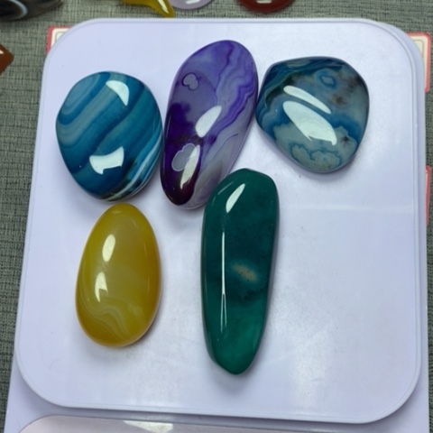 玛瑙/玉髓珠宝奇石未镶嵌静*打孔不退不换