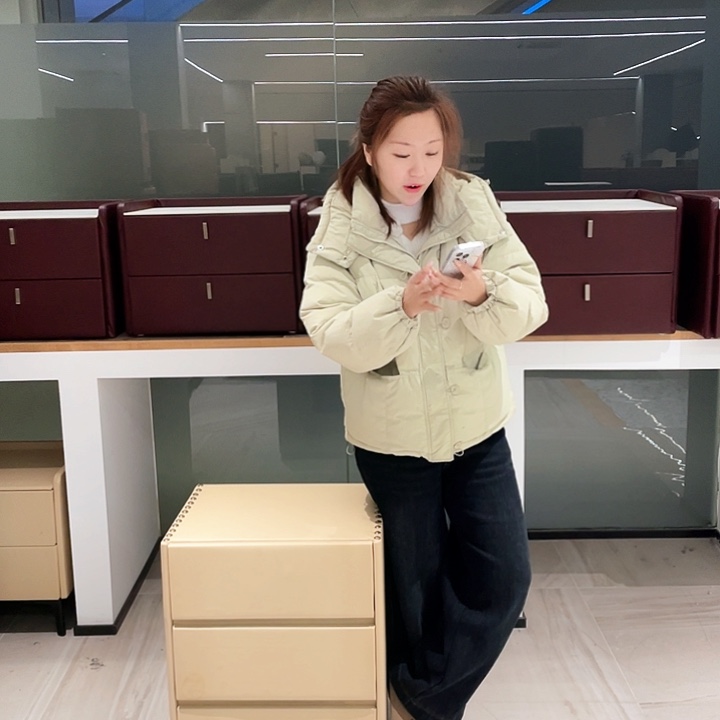 皮革床头柜666666