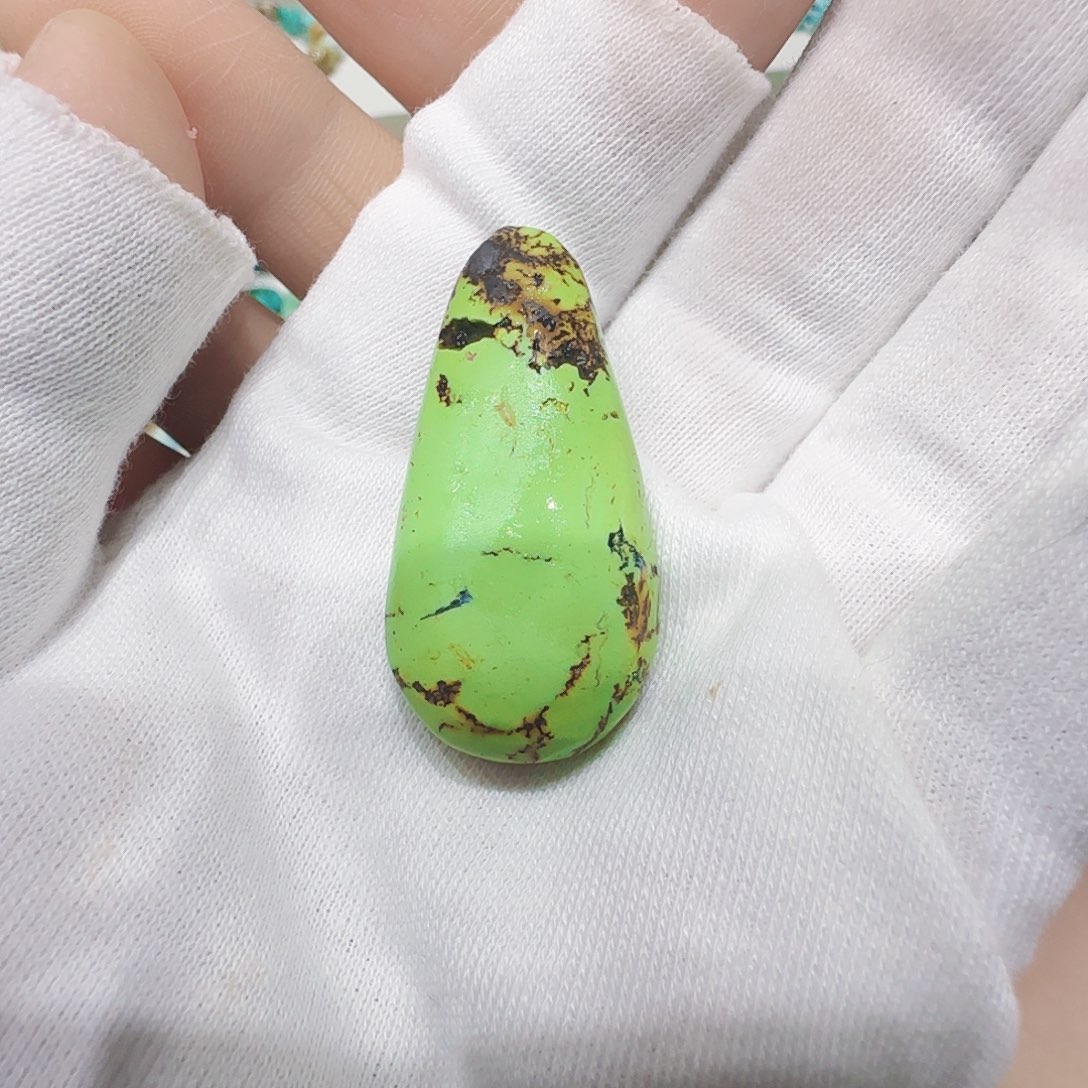 绿松石未镶嵌原矿绿松石