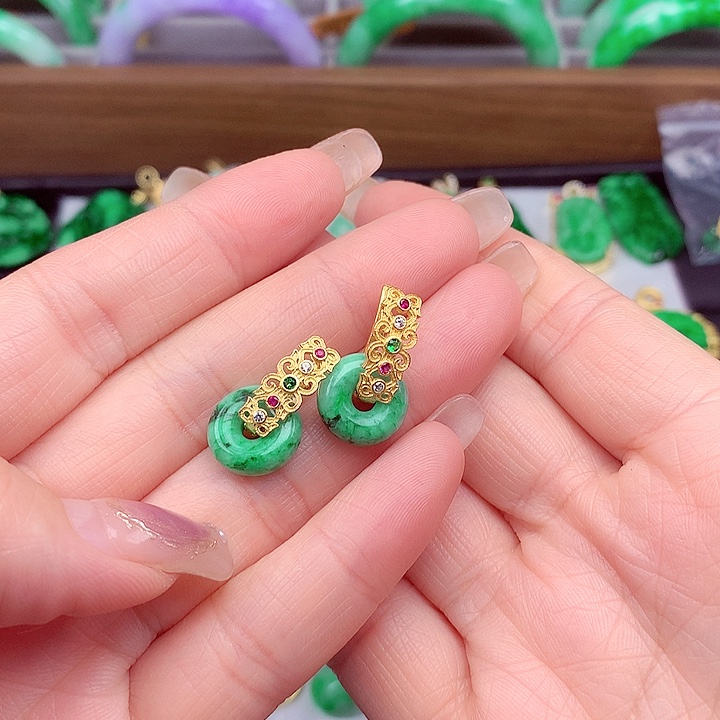 翡翠颈饰银S925镶嵌翡翠