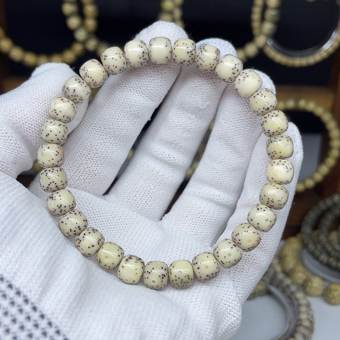 多***多手串星月菩提8-7，贯穿留白