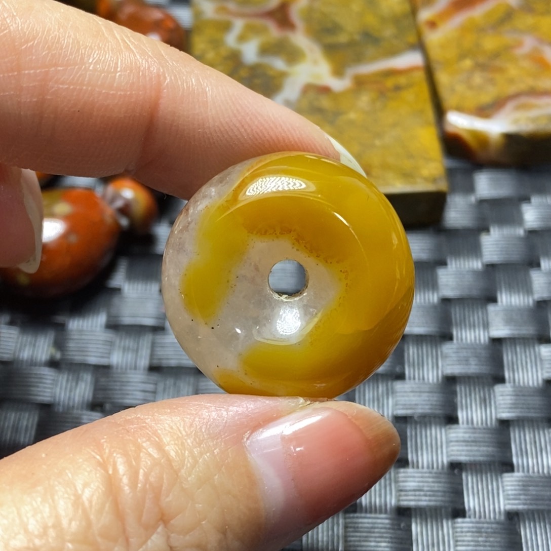 玛瑙/玉髓挂件未镶嵌