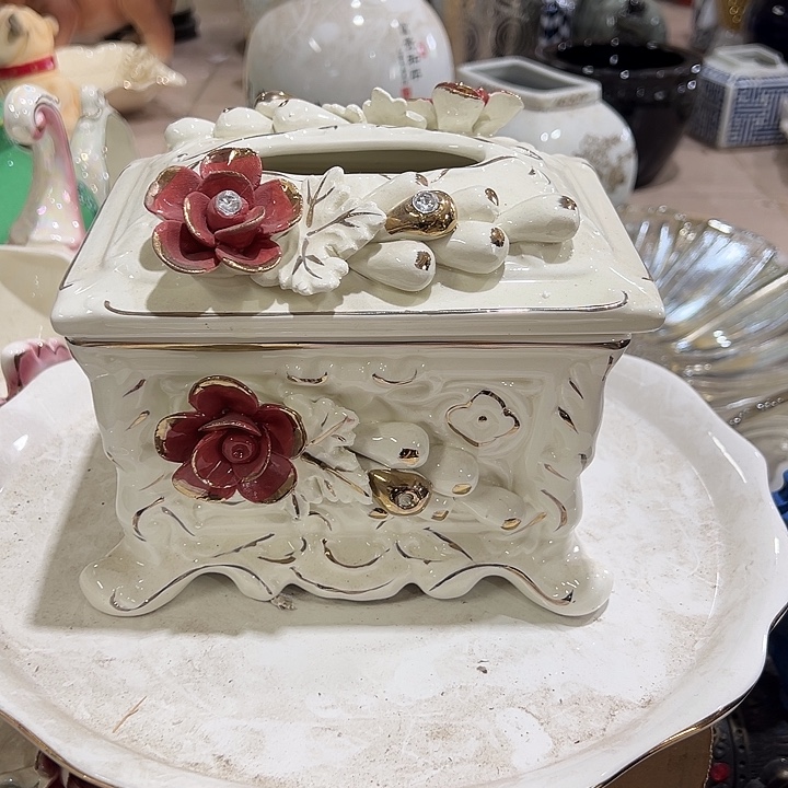 瓷片瑕。。。。。。。。。。。。。