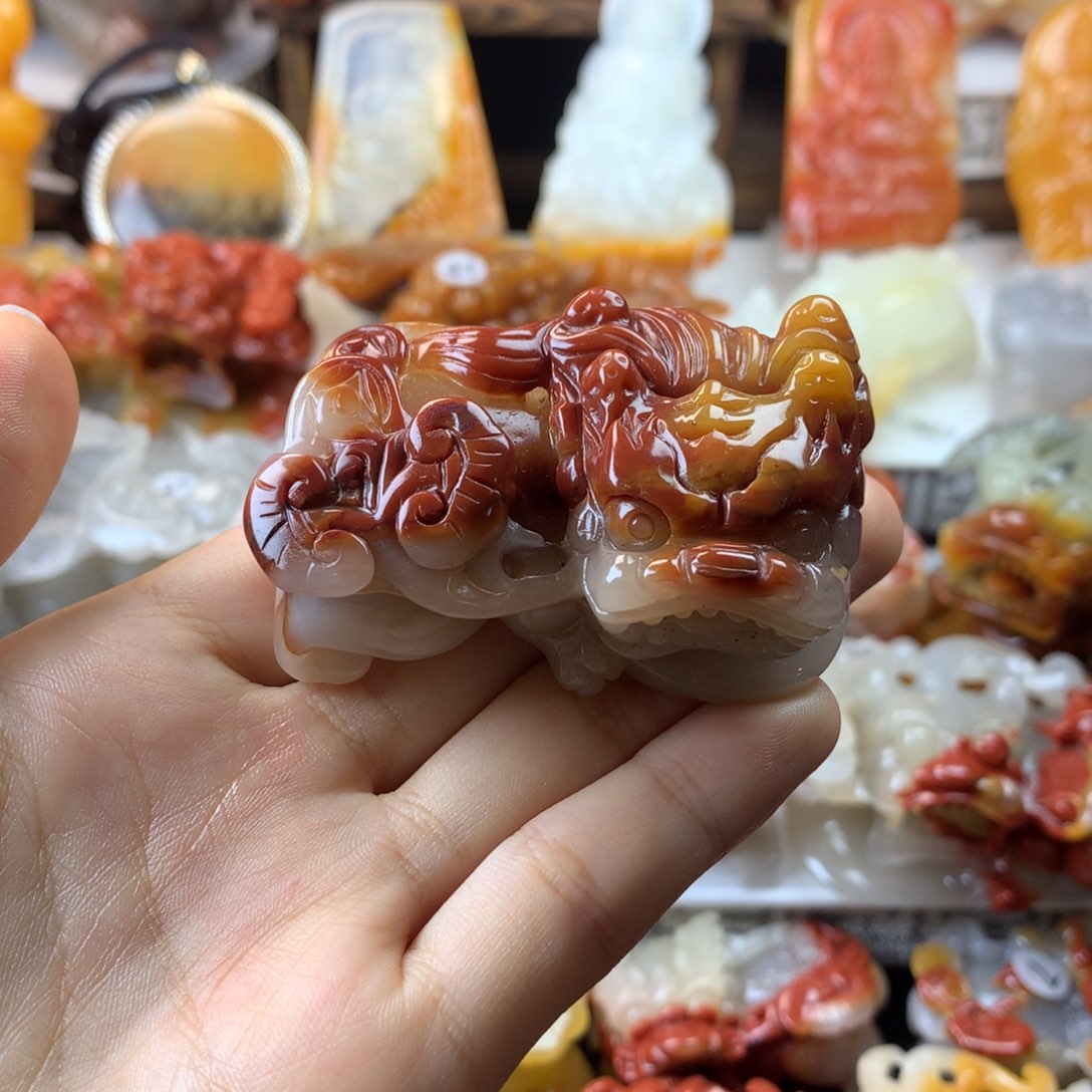 石英质玉（黄龙玉）未镶嵌挂件