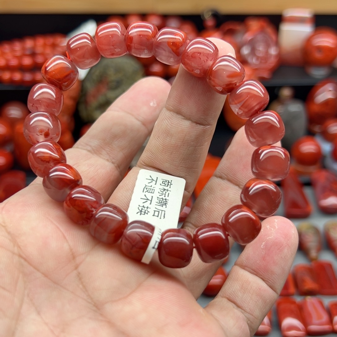 南红玛瑙手串未镶嵌