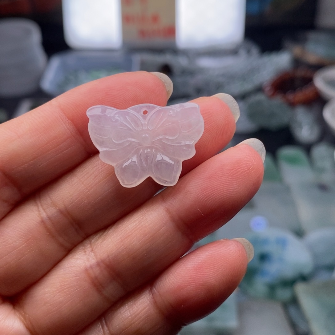 定制翡翠未镶嵌小蝴蝶