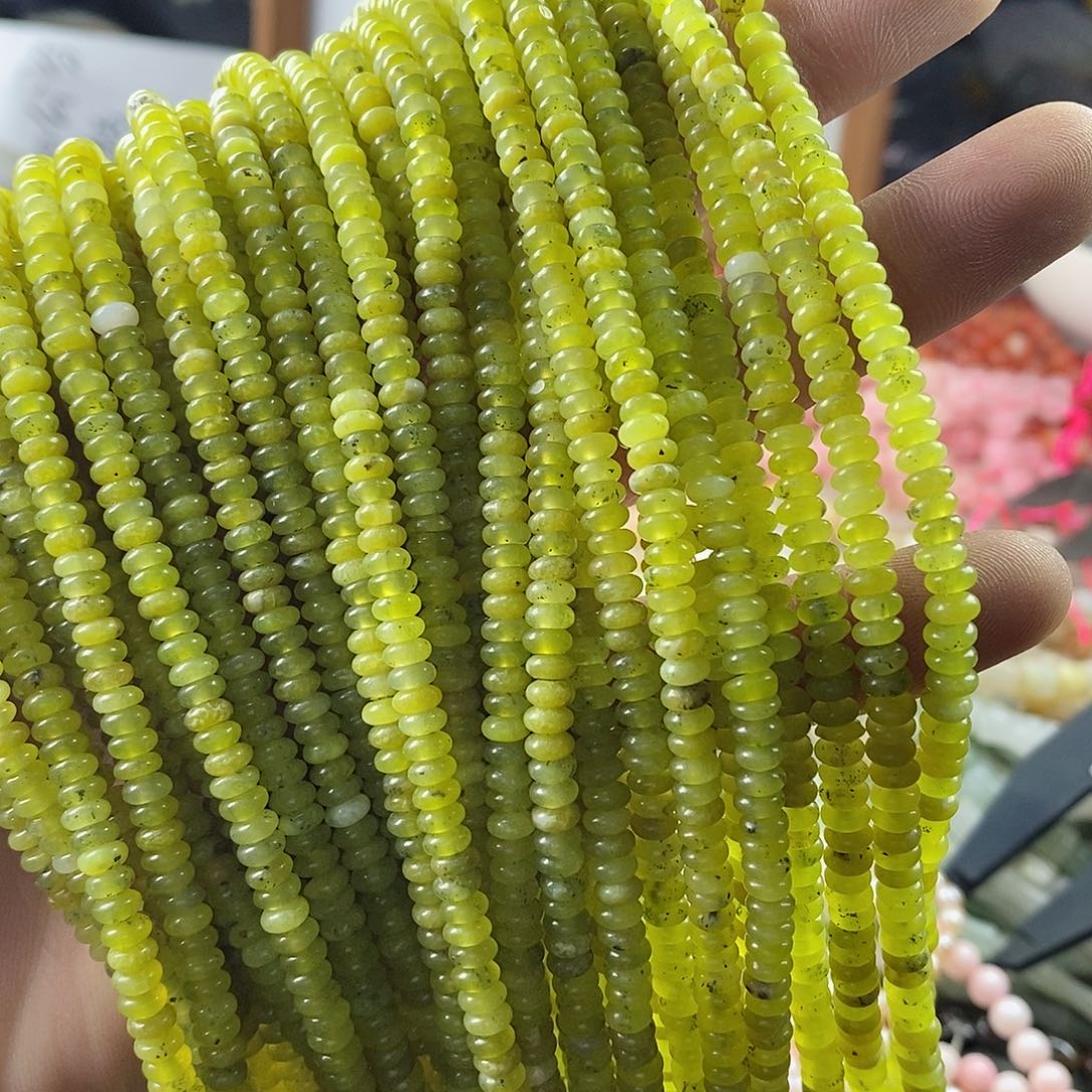 玛瑙/玉髓珠宝半成品合金一条天然2×4.5mm岫玉隔片有黑点