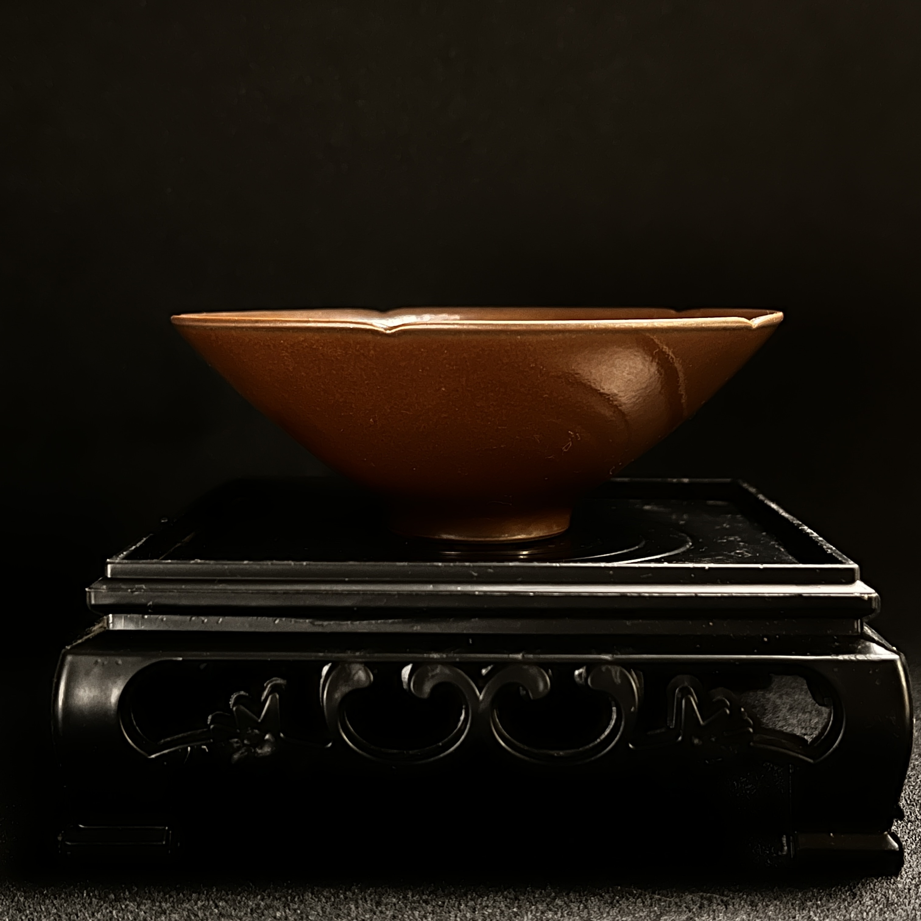 耀州窑紫金釉薄胎斗笠杯瓷杯 纯手工紫金釉葵口薄胎斗笠盏