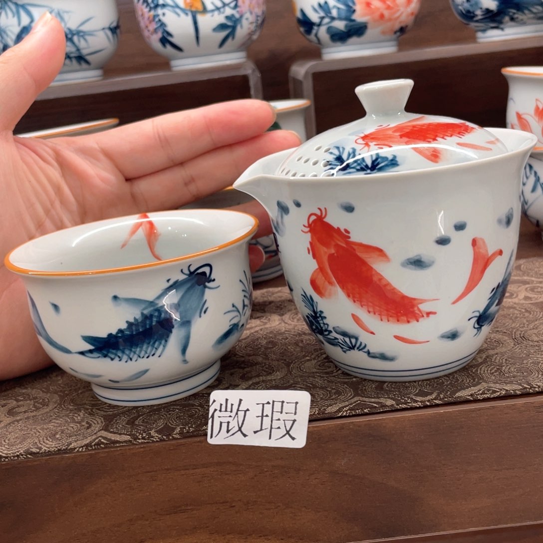 釉下手绘茶具微瑕