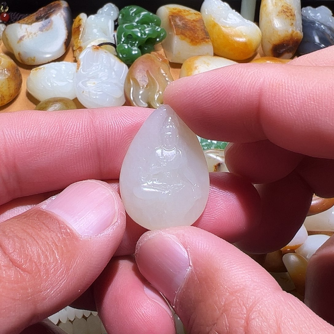 和田玉颈饰未镶嵌