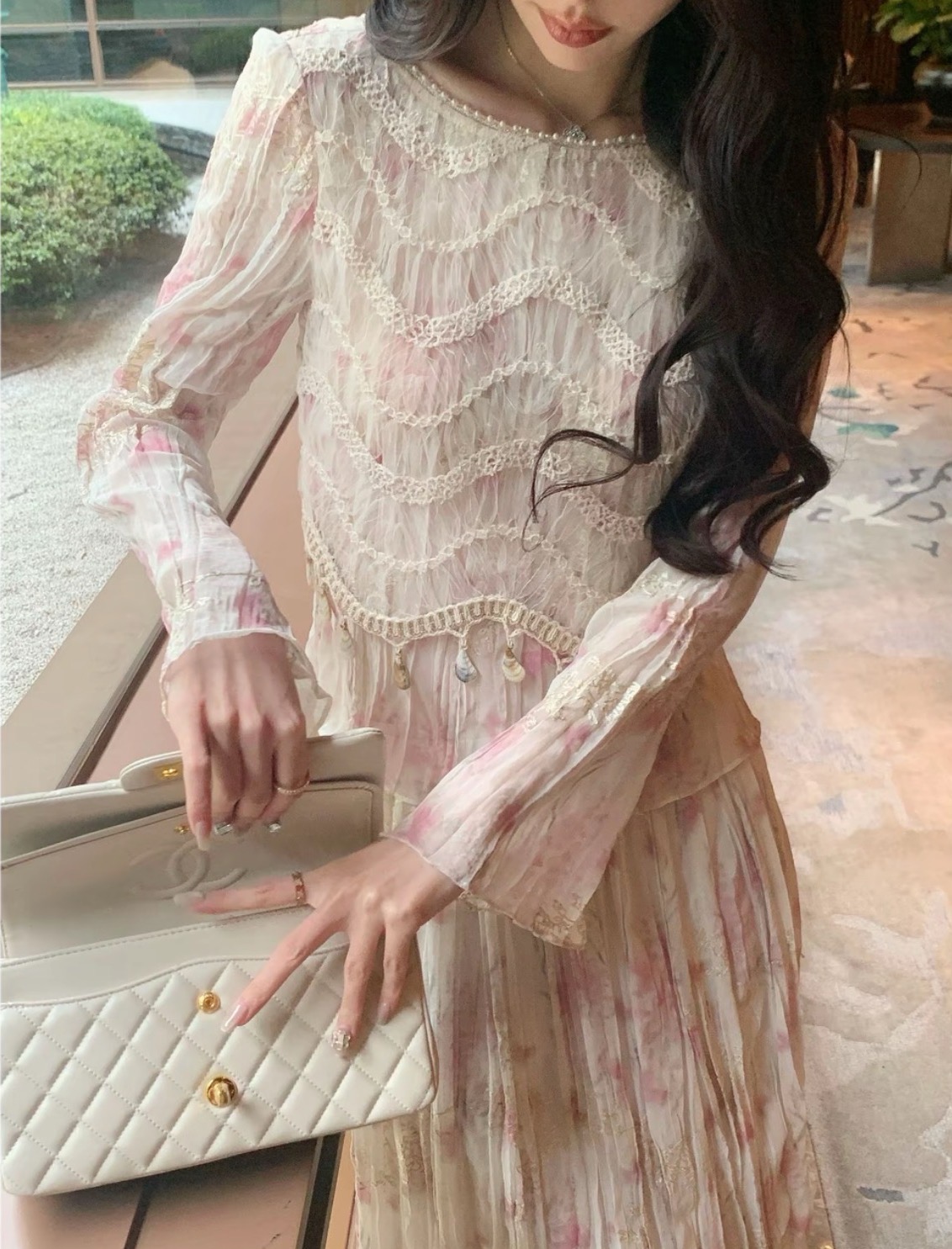 5663法式气质高级感蕾丝拼接碎花衬衫套装女春季新款显瘦半身裙