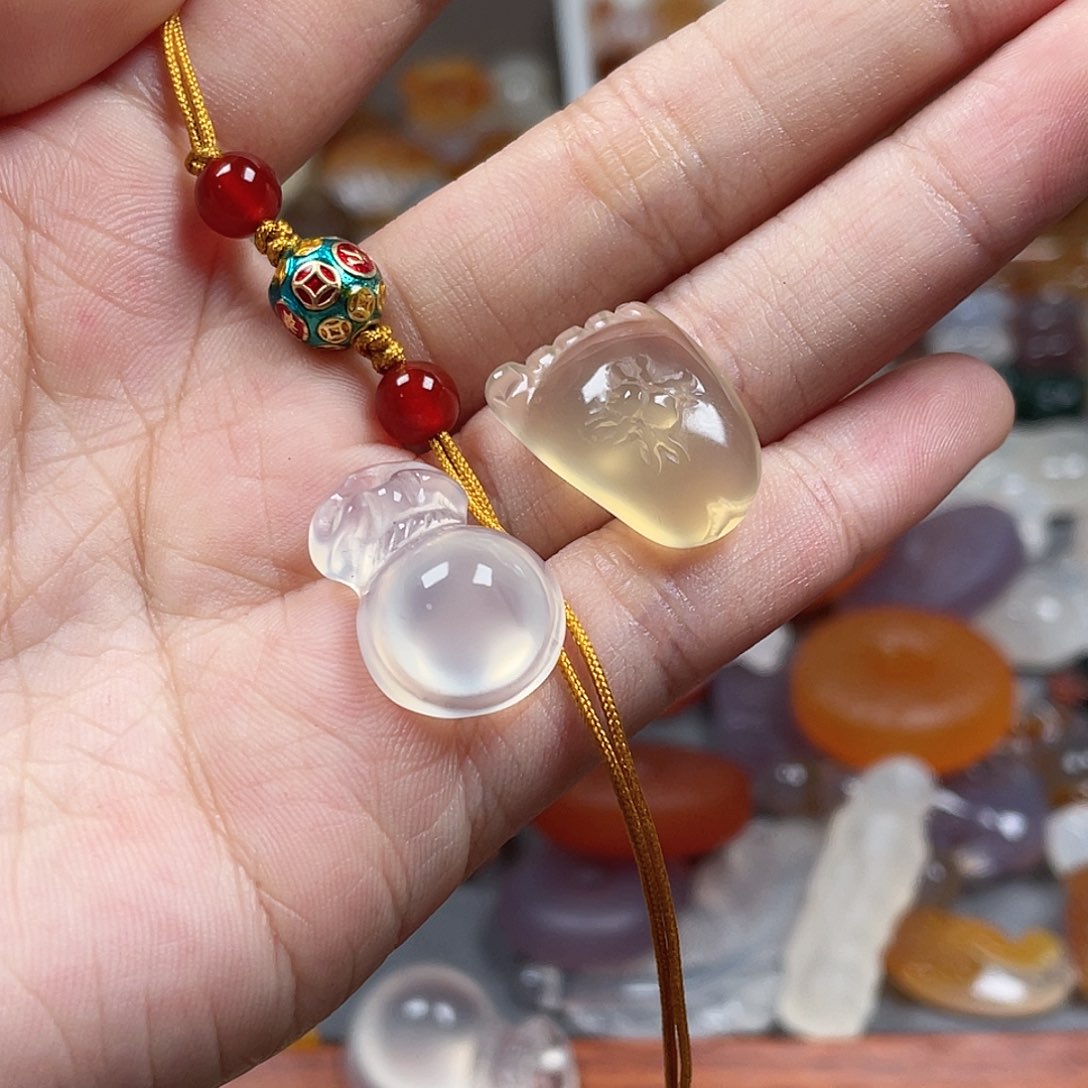 玛瑙/玉髓颈饰未镶嵌薰**·