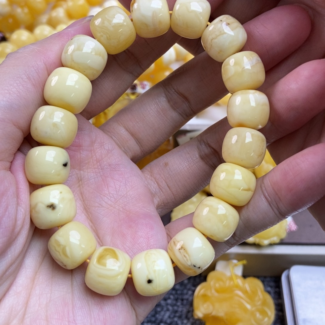 蜜蜡珠宝奇石未镶嵌79