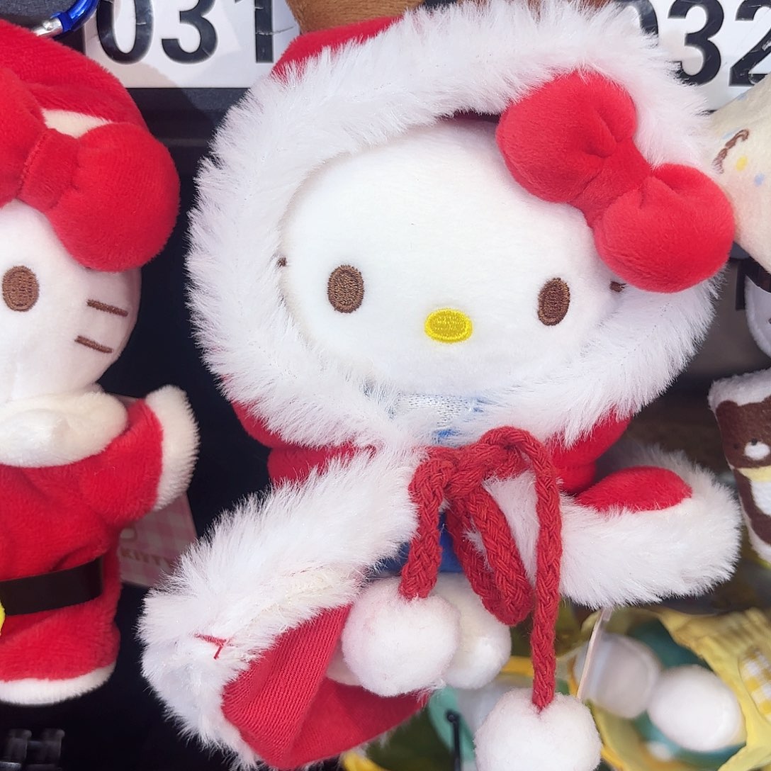 第二件九折的31号披风选甜脸