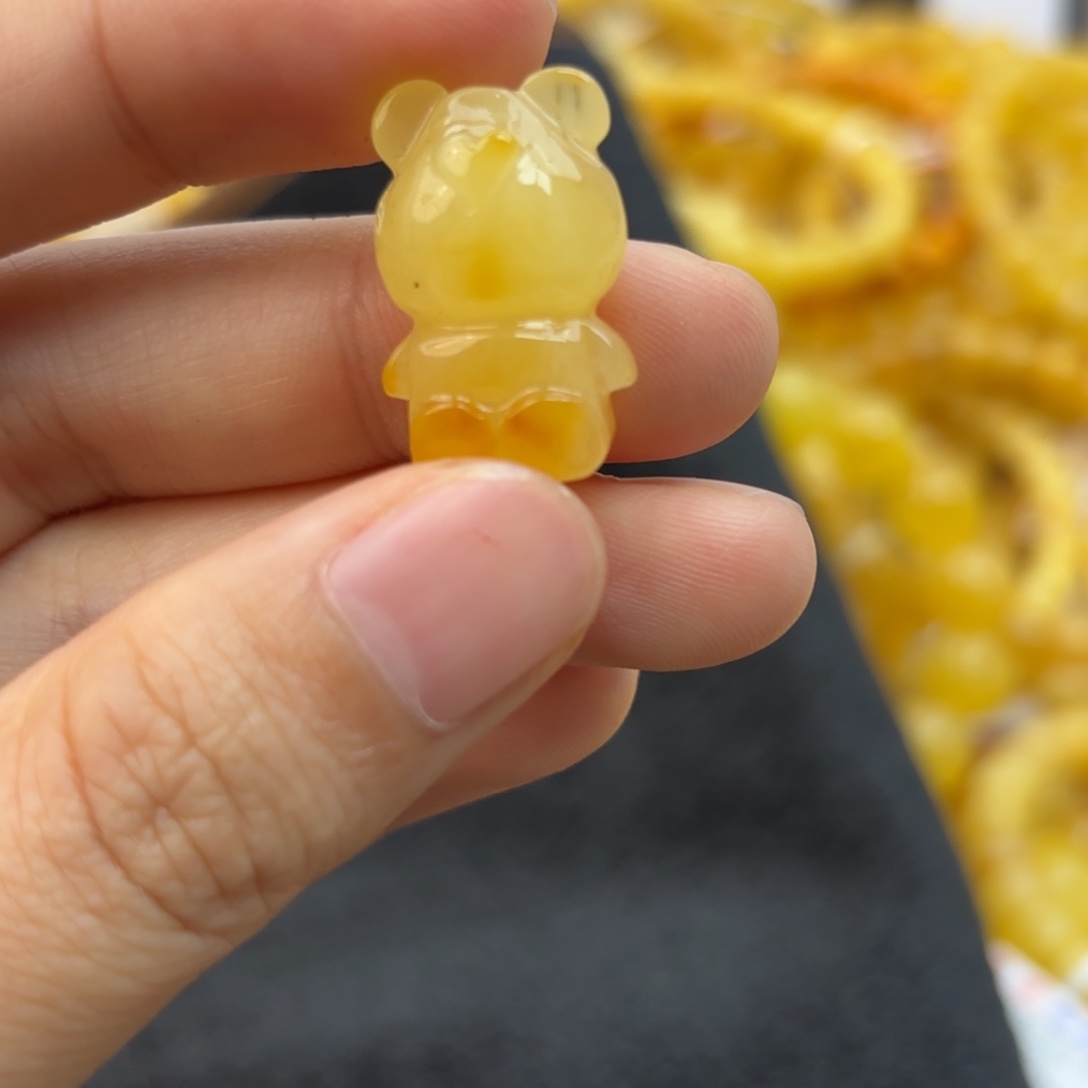 琥珀未镶嵌珠宝奇石