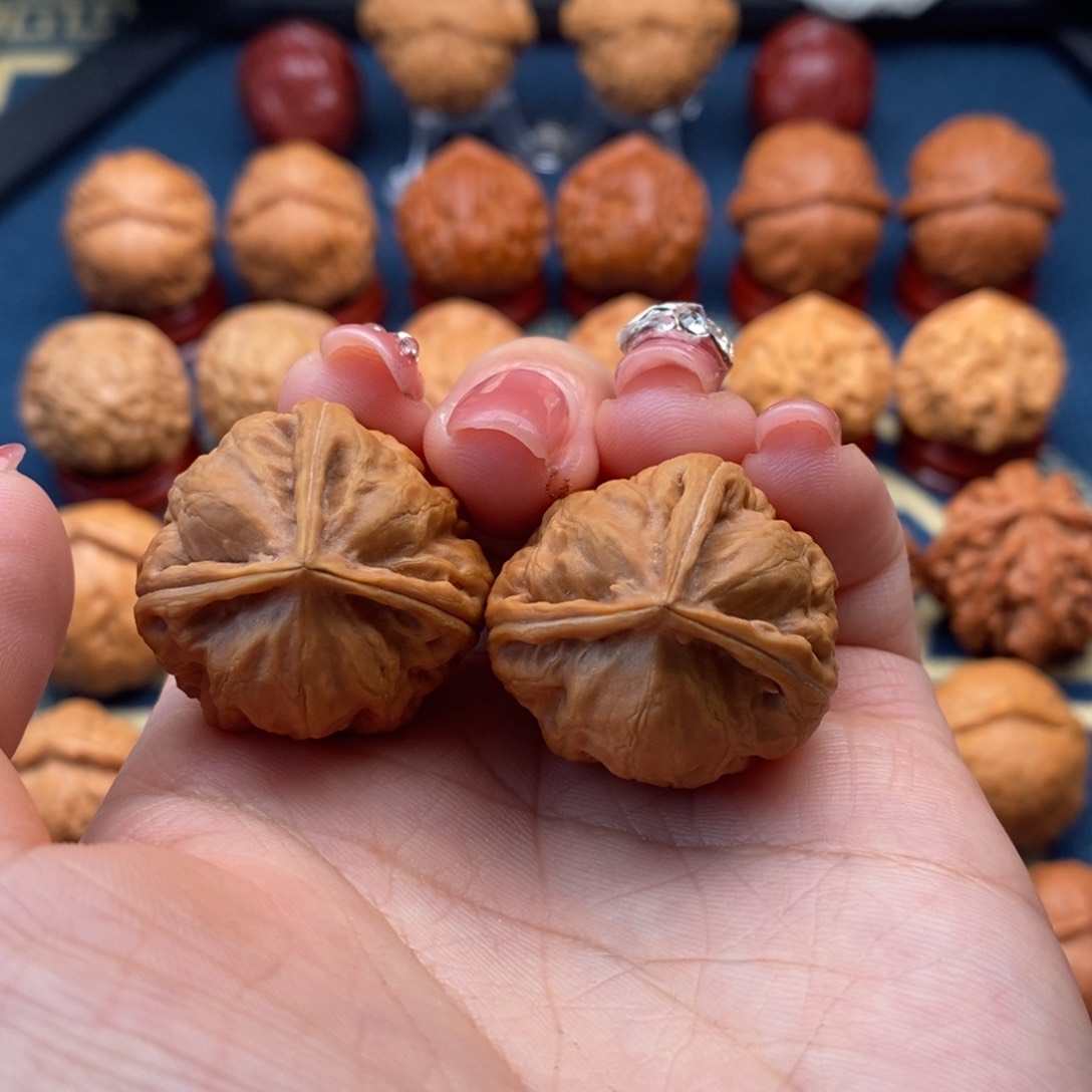 文玩核桃把件精品手捻