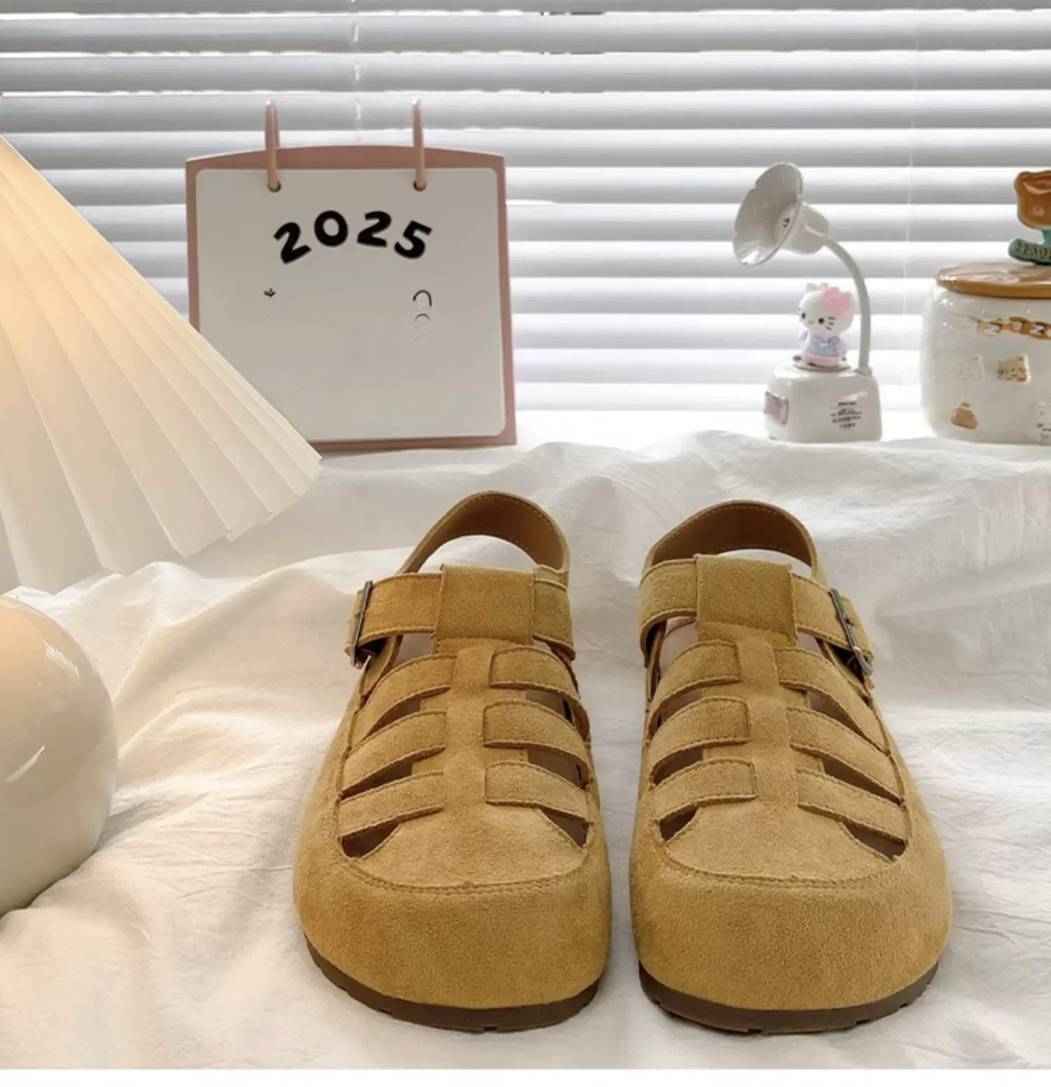 恩熙·时尚软底罗马穆勒鞋镂空包头凉鞋1916