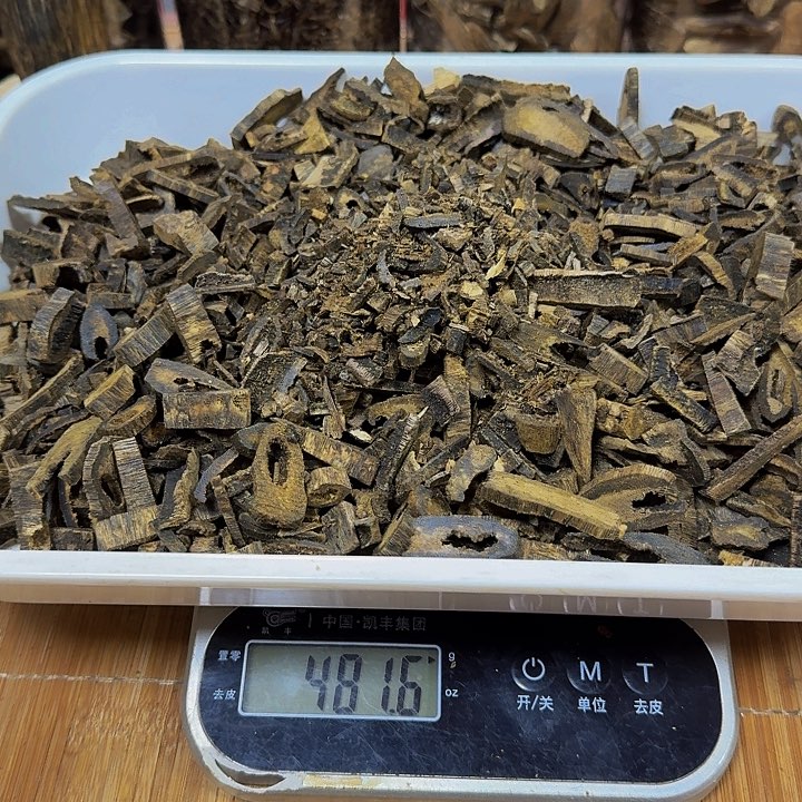 沉香木手把件大***子海南绿棋碎料480克