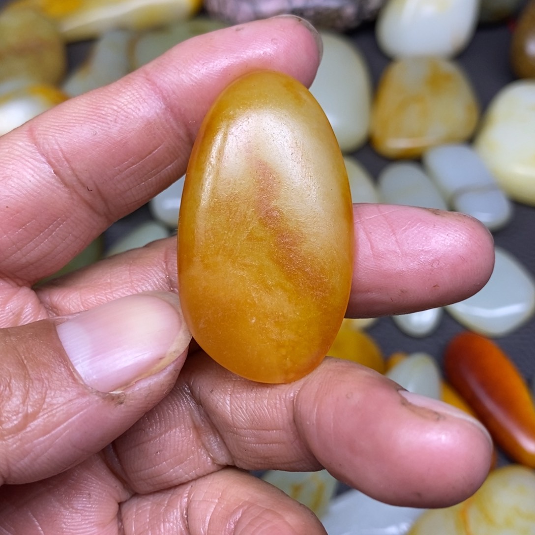 和田玉挂件未镶嵌?**鹏