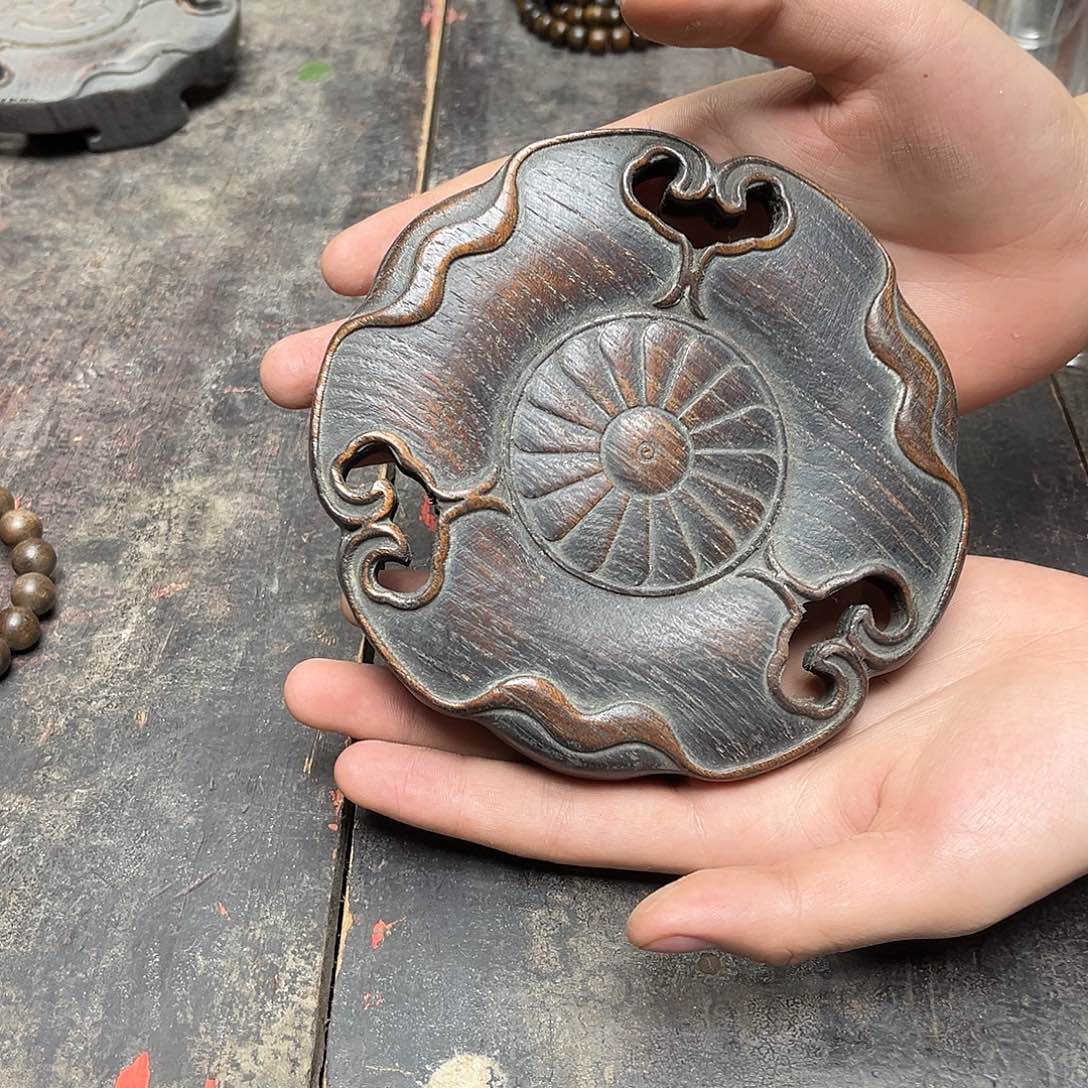 大叶紫檀（黑酸枝木类）