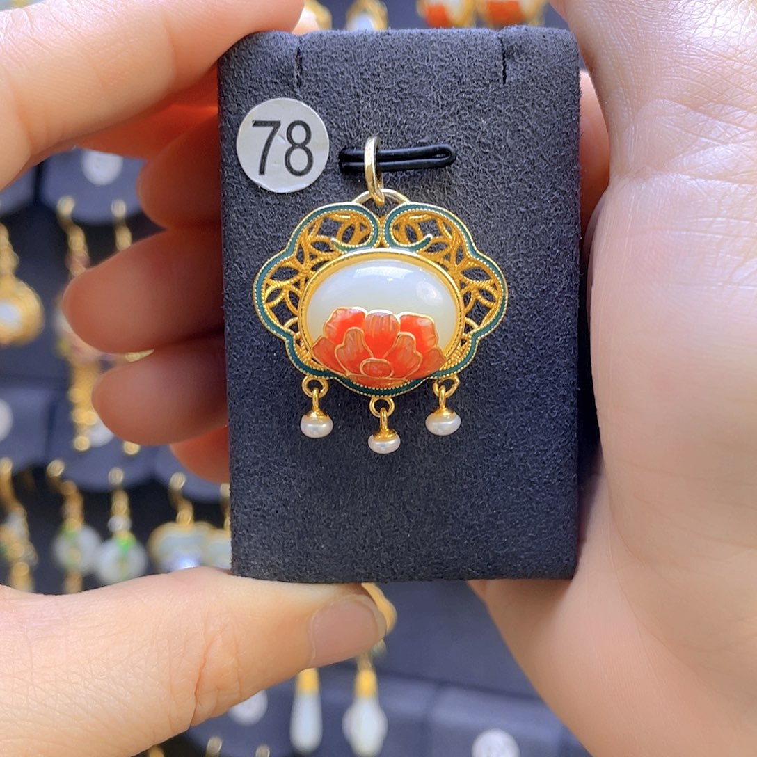 和田玉颈饰银S925镀金镶嵌