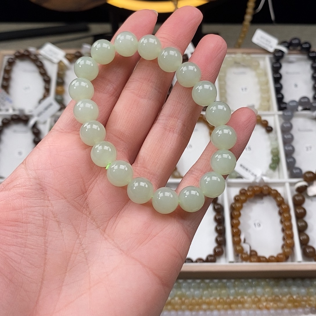 和田玉（糖玉）未镶嵌手链