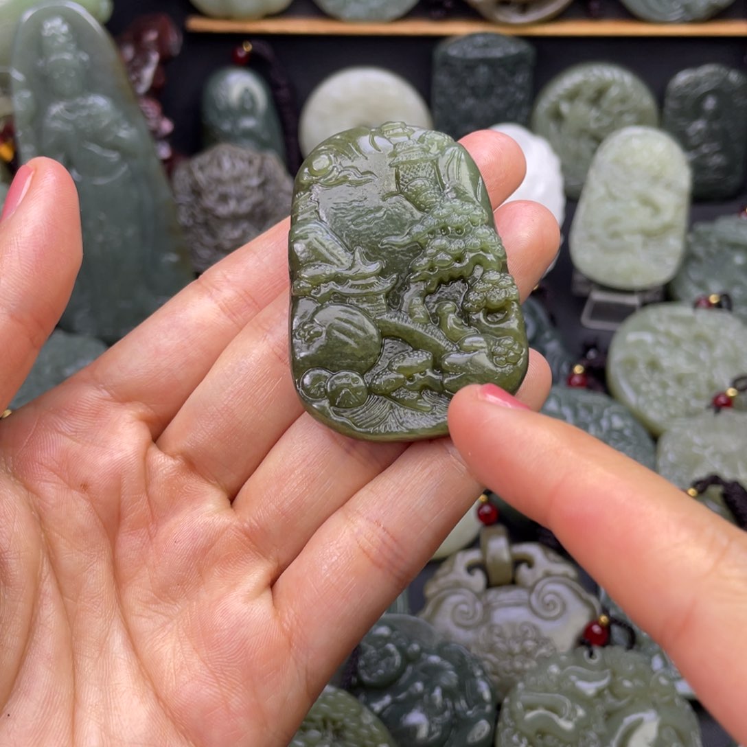 和田玉颈饰未镶嵌