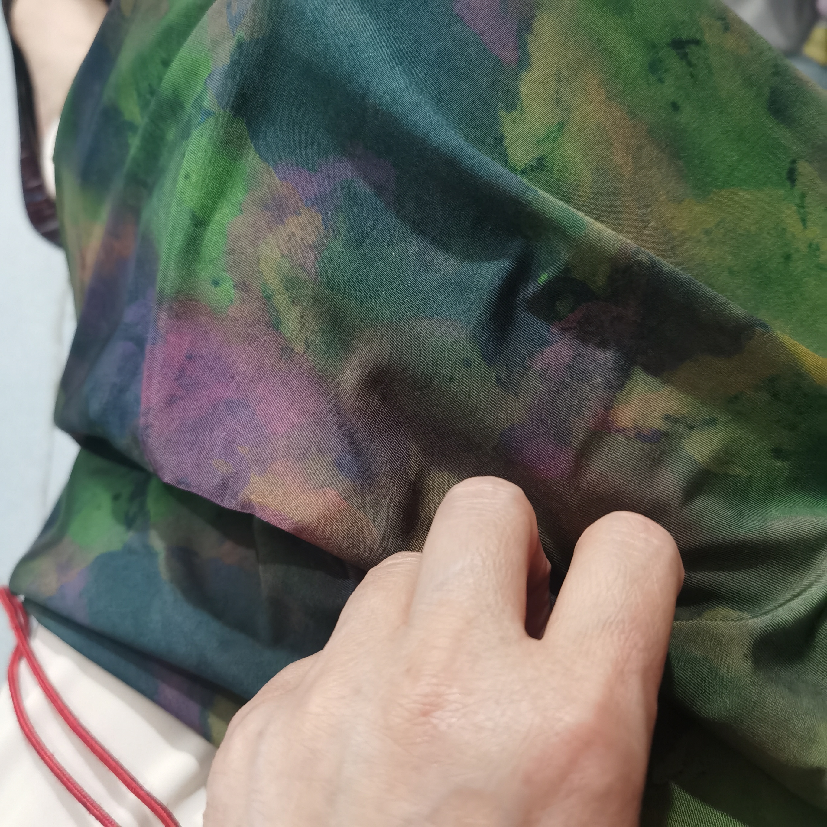 弹力真丝布料摩幻绿1米