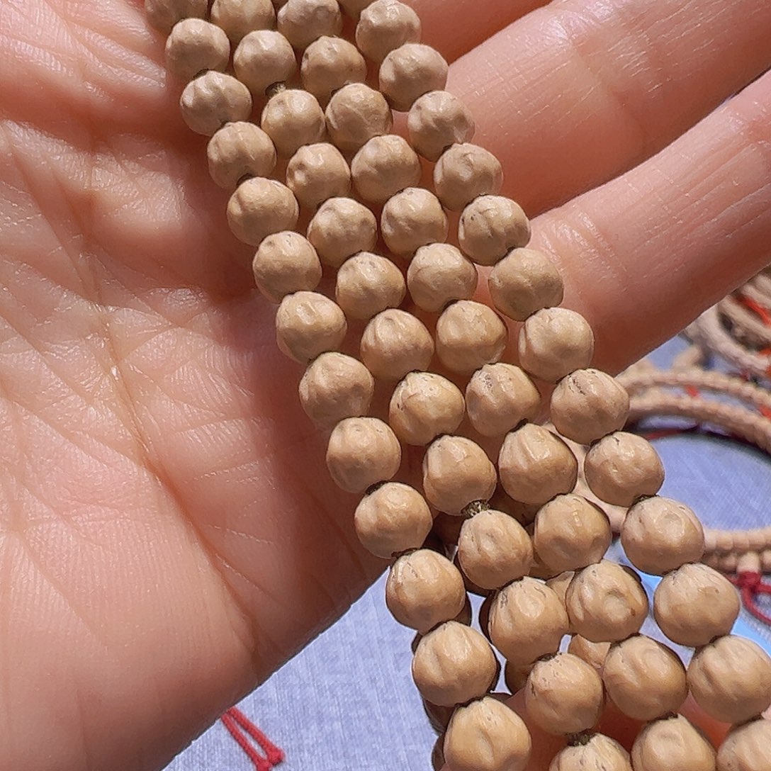 c***y柏香籽/百香籽吊坠