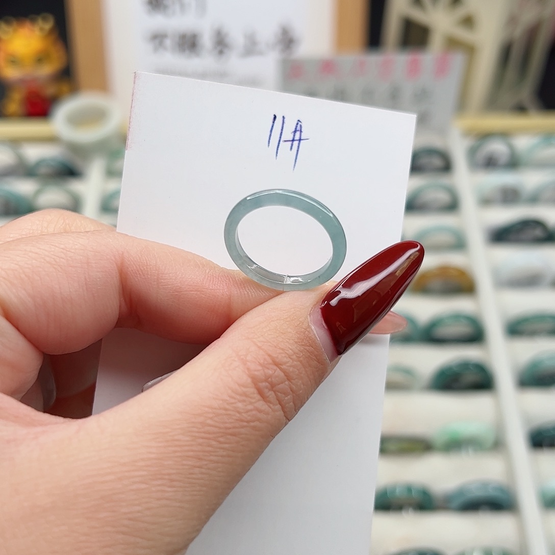 翡翠戒指未镶嵌翡翠