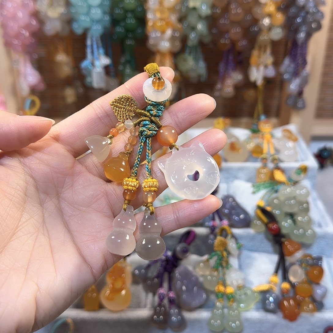 玛瑙/玉髓钥匙挂件未镶嵌