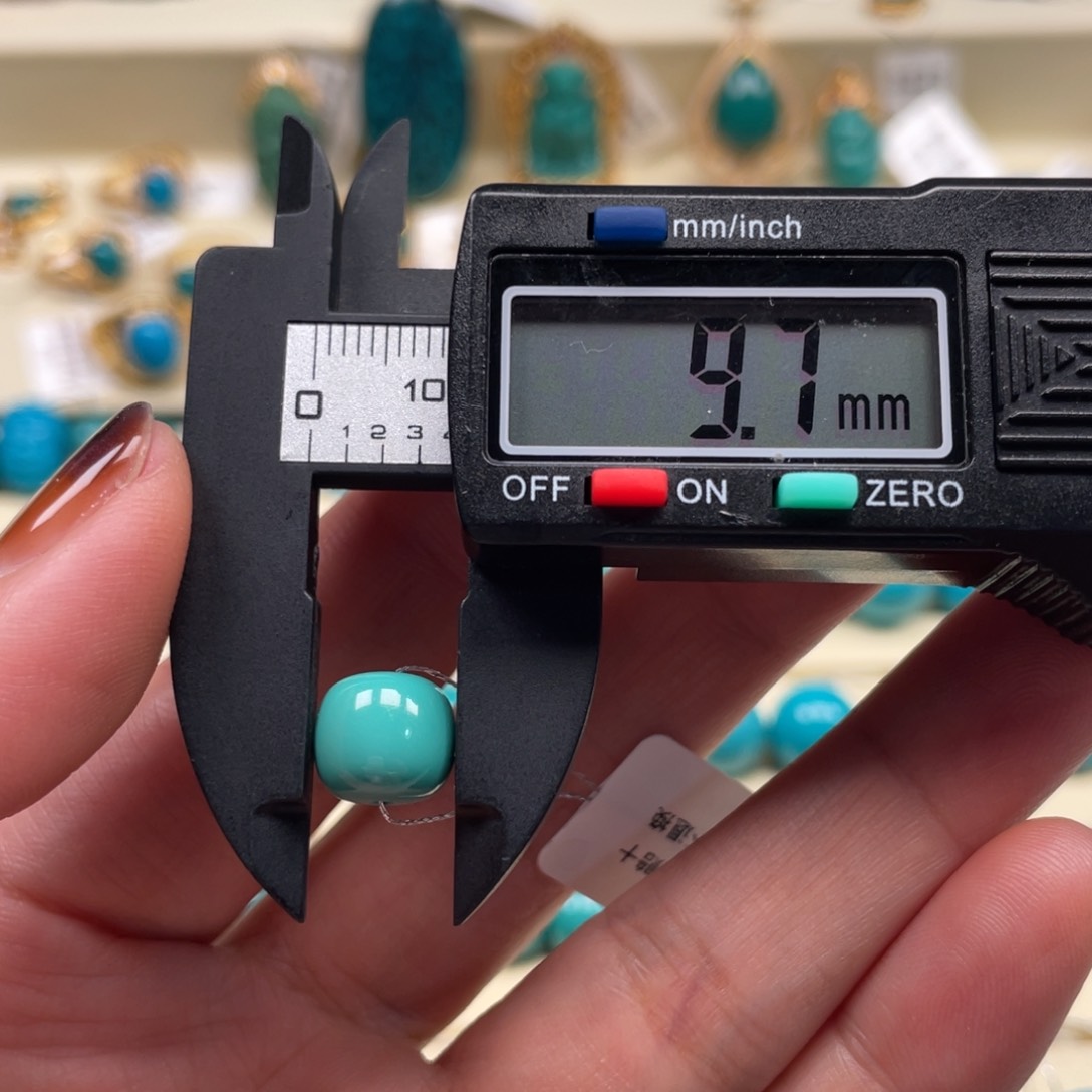 未镶嵌绿松石珠宝奇石老型