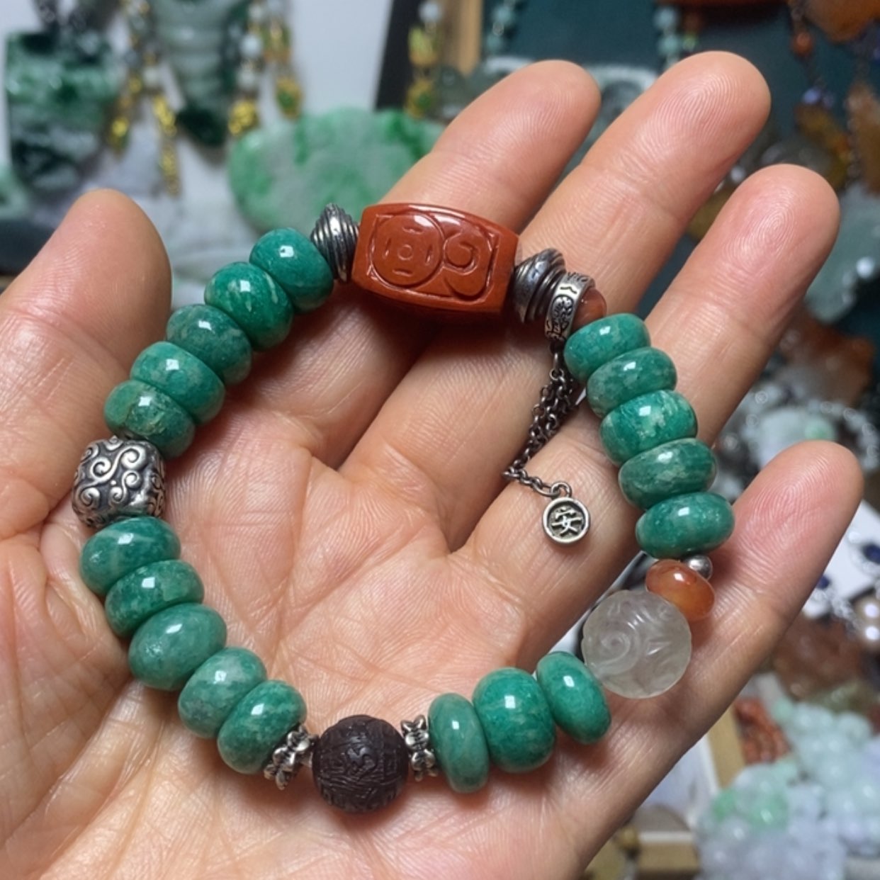 【闪购商品】翡翠吊坠(赠链)未镶嵌