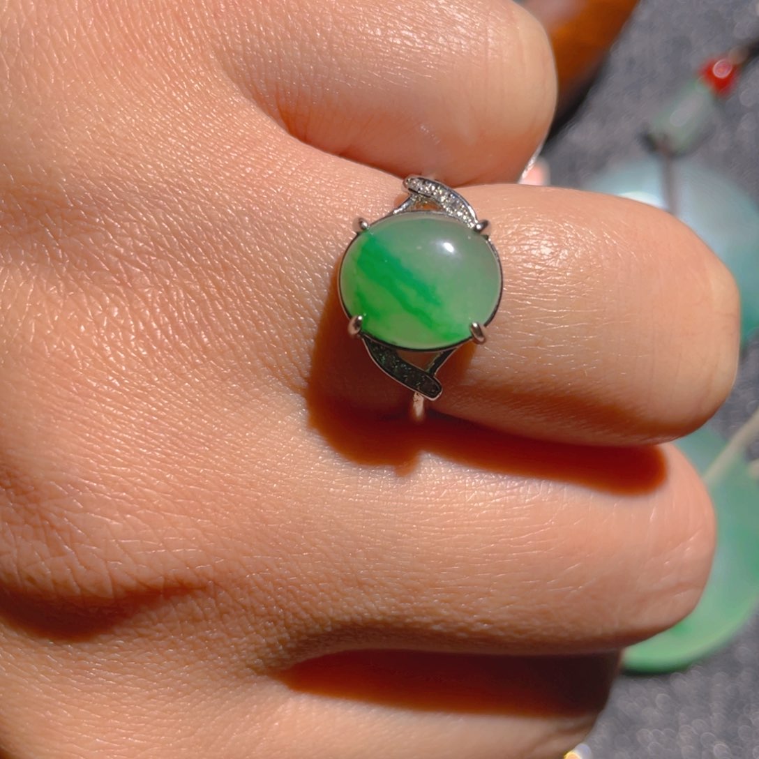 石英质玉颈饰未镶嵌