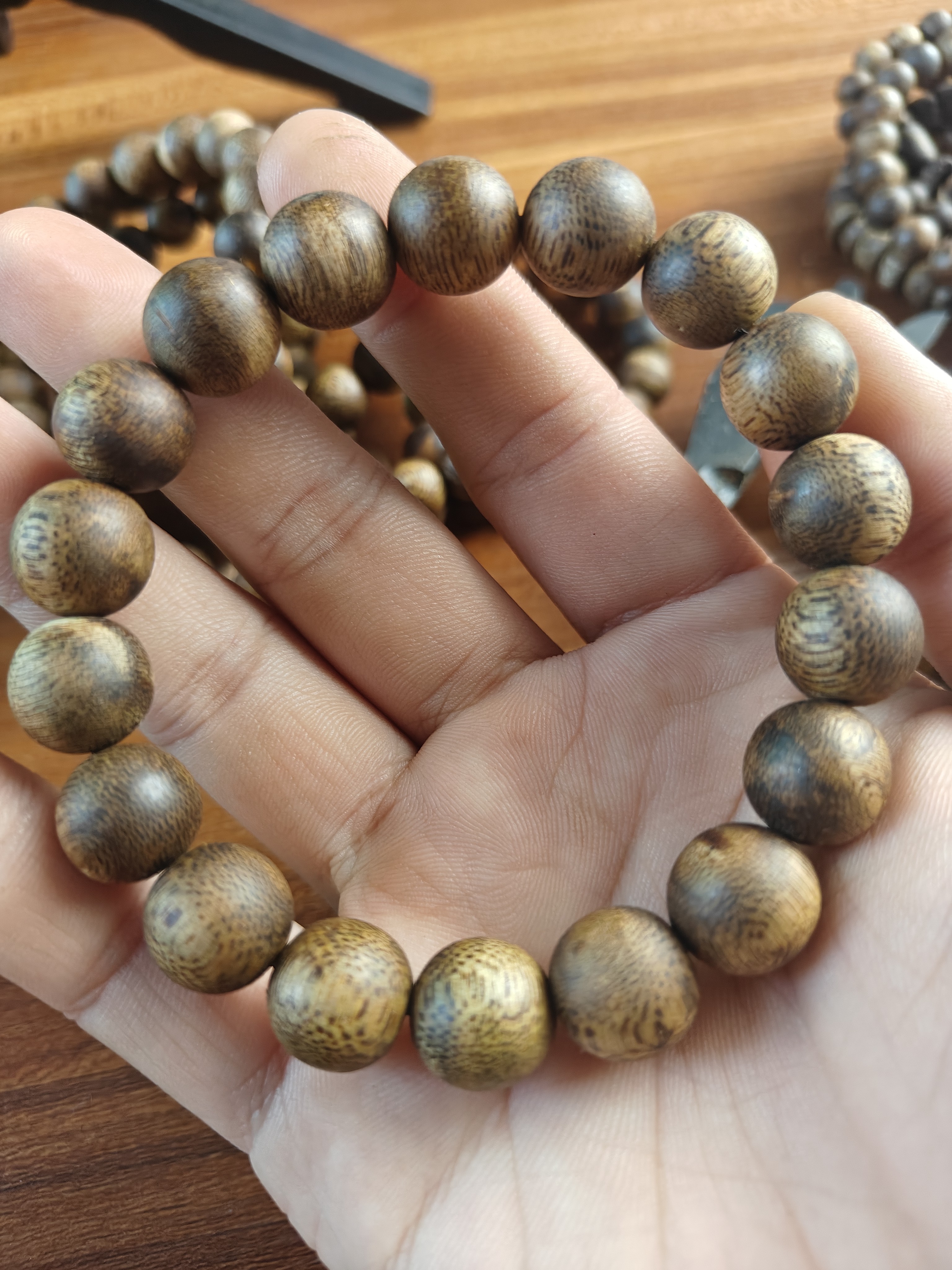 沉香奇楠1.2单圈手串一条10克