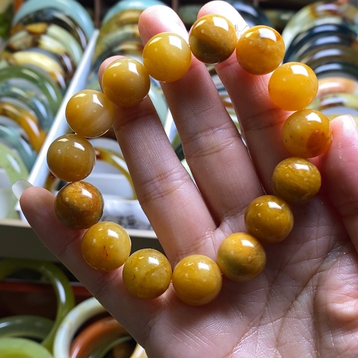 蛇纹石玉手串未镶嵌