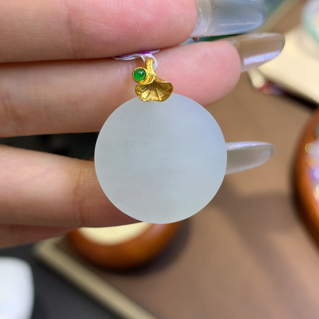 【闪购商品】翡翠18K金镶嵌颈饰翡翠