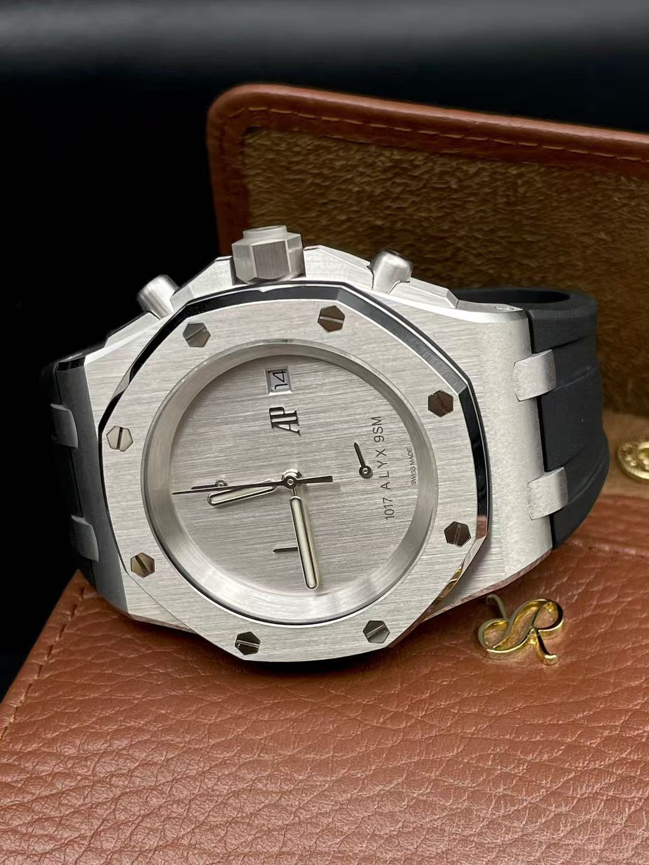 99新 Audemars Piguet/爱彼 劳大/26238bc/42MM/24年全套