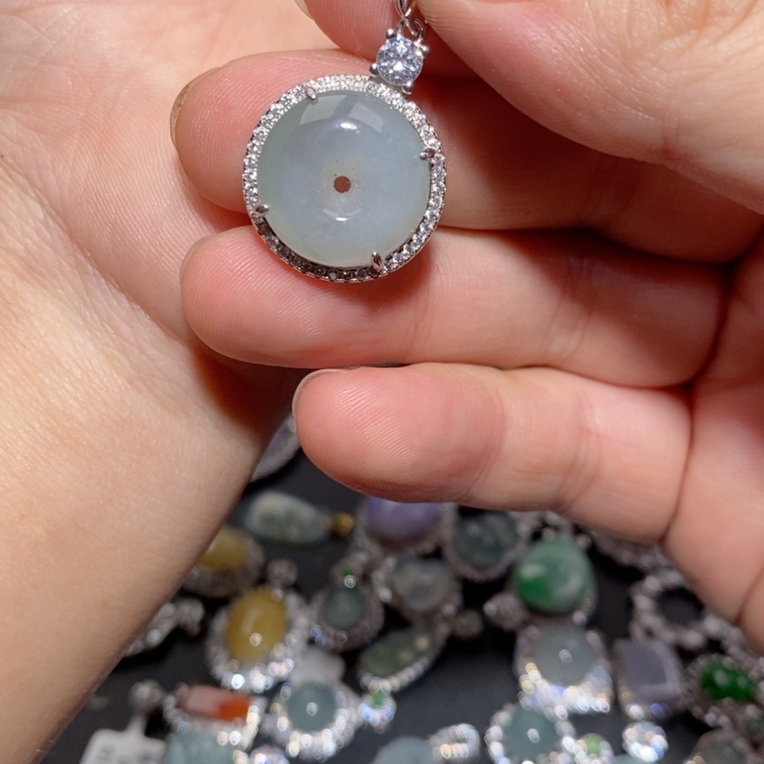 翡翠颈饰银S925镶嵌n j k k